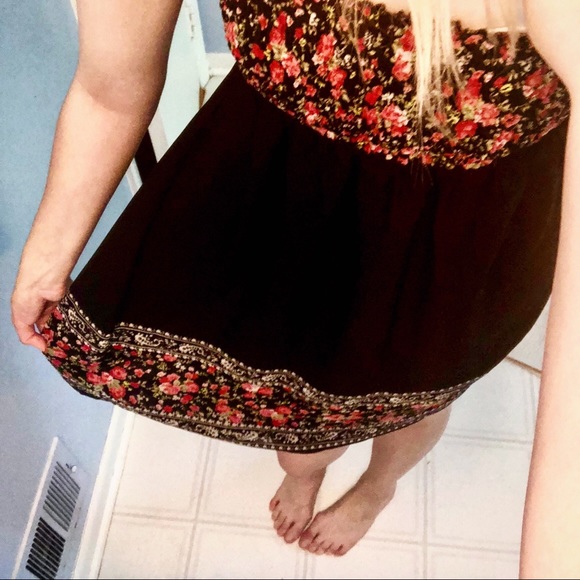👗 REVERSIBLE Strapless Floral Dress (see photos!) - Picture 3 of 6